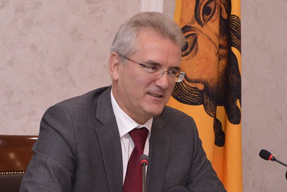 Депутаты Заксобра  поздравили Белозерцева с двухлетием губернаторства