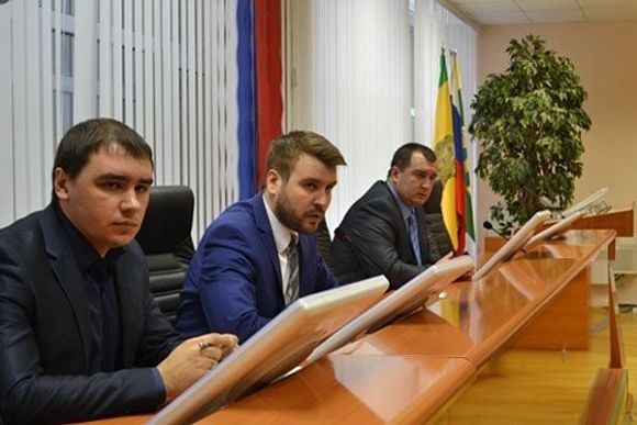 Фото||Владимир ГРИШИН, penza-gorod.ru Юрий Ильин рекомендовал привлекать бизнес-структуры к борьбе с гололедом