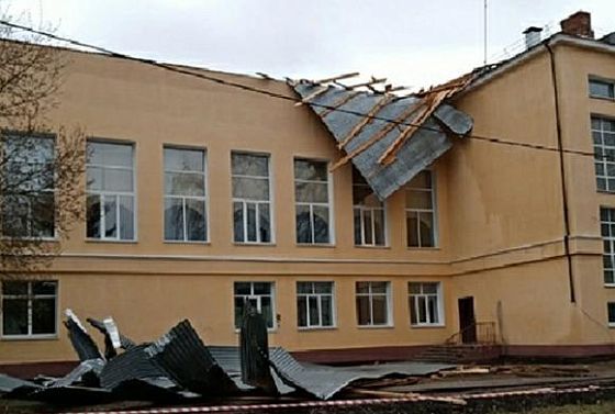 Школа без крыши: Пензенцы делятся фото последствий «урагана»
