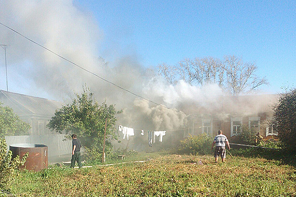 В Земетчино из горящего дома спасли четверых детей