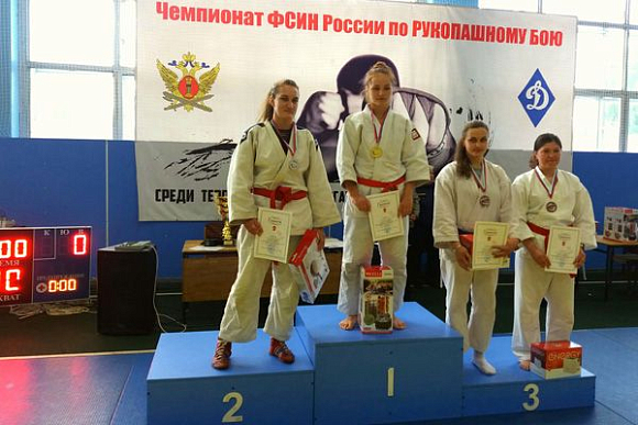 Фото||ресс-службы УФСИН России по Пензенской области Сотрудница пензенской колонии — серебряный призер «рукопашного» чемпионата