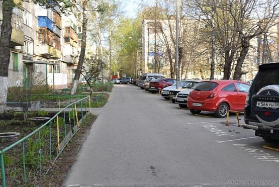 Басенко назвал, где в Пензе обустроили образцовую парковку во дворе