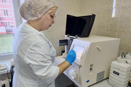 В Пензенский госпиталь для ветеранов войн привезли аппарат для исследования крови