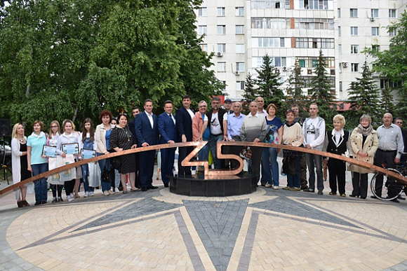 На пересечении ул. Кулакова и Пушкина открыт сквер «45 меридиан»