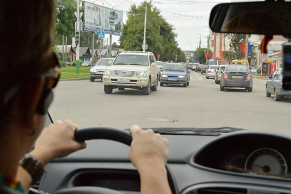 В Пензе ищут водителя, скрывшегося с места ДТП на ул. Ивановской