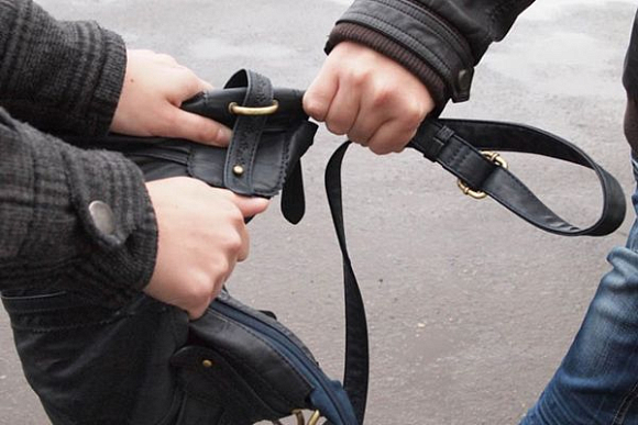 Фото||severinform.ru В Пензе 16-летний подросток напал на прохожую