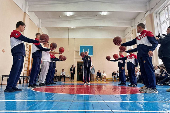 Баскетбол меняет жизнь воспитанников пензенской школы-интерната Баскетбол меняет жизнь воспитанников пензенской школы-интерната