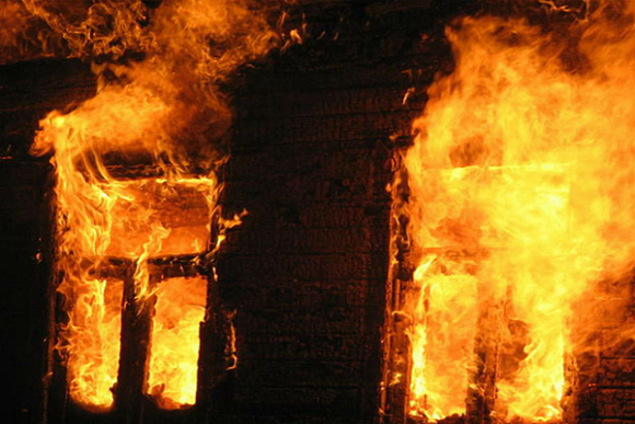 Жительница Пензенской области из-за неприязни сожгла дом односельчанки