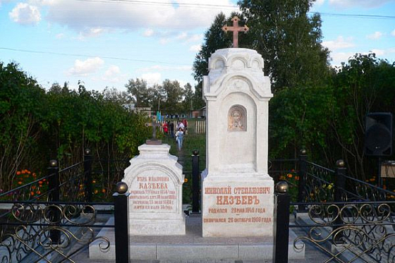 В с. Большая Лука Вадинского района открыли памятник фабриканту Казееву