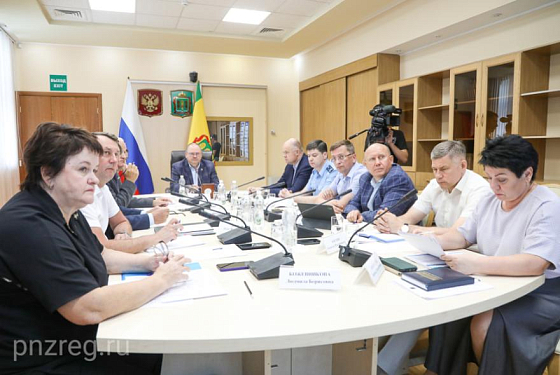 Мельниченко поручил проверить готовность АТП к получению новых автобусов