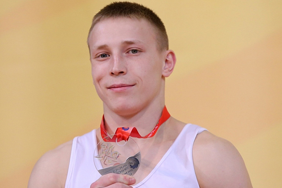 Пензенский гимнаст Денис Аблязин стал двукратным серебряным призером ЧЕ