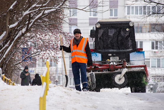 За выходные с пензенских улиц вывезли 11 тысяч кубометров снега 