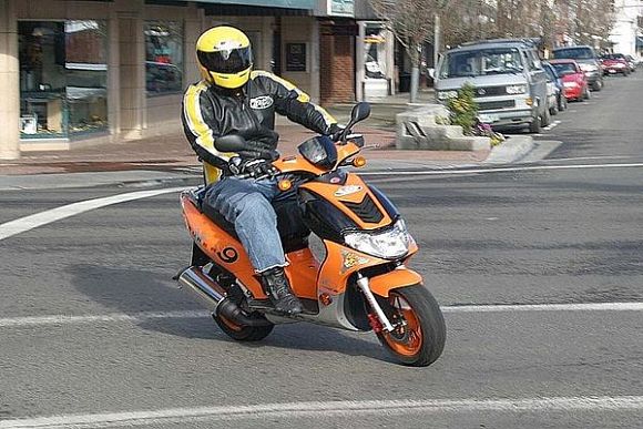 В Пензе за нарушения ПДД владельцам скутеров придется раскошелиться