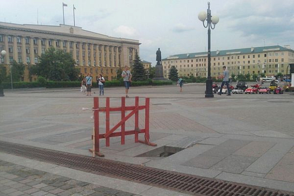 В мэрии пообещали заделать «месячную» дыру на ул. Московской