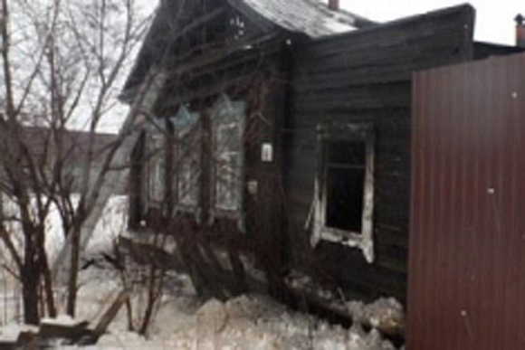 В Пензенской области за сутки сгорело два заброшенных дома