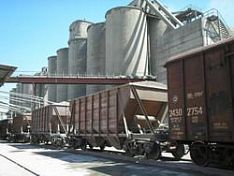 Губернатор посетил строящийся цементный завод в Никольском районе
