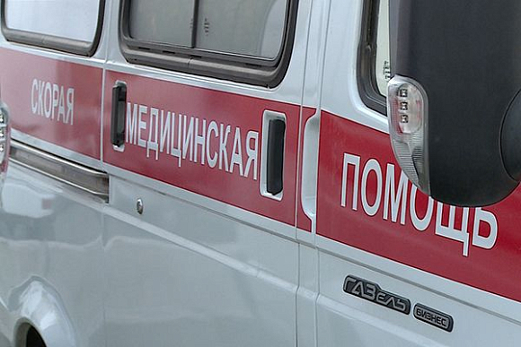 В деревне Хмырово водитель попал под свой трактор