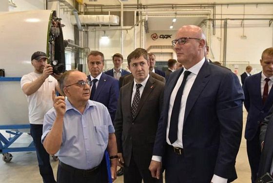 Чернышенко: стартовало создание индустриальных центров компетенций по замещению зарубежных отраслевых цифровых продуктов̆