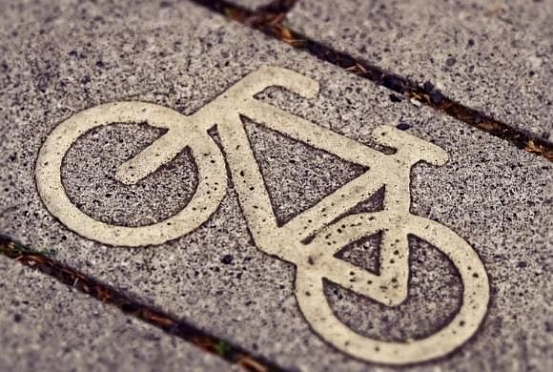 Белозерцев обратил внимание на велодорожки, ведущие в никуда