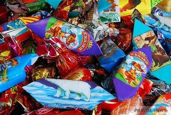 Вор-сладкоежка вынес из магазина в Спасске 45 шоколадок