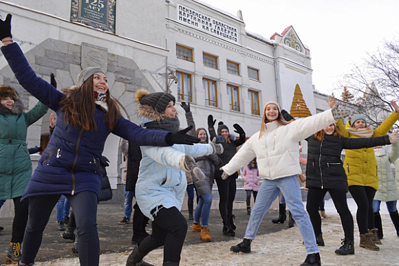 Пензенские студенты устроили флешмоб-танец