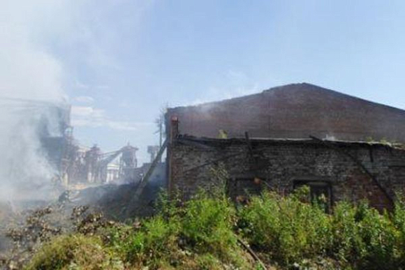 Фото||58.mchs.gov.ru В Кузнецком районе 18 августа тушили бункер с опилками