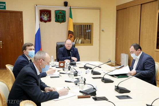 Мельниченко выступил модератором круглого стола по проекту нового федерального закона