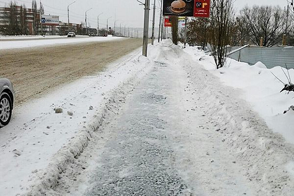 Фото||penza-gorod.ru В Пензе расчищают тротуары и пешеходные переходы