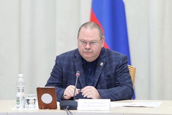 Олег Мельниченко потребовал повысить качество подготовки к ЕГЭ по профильным предметам