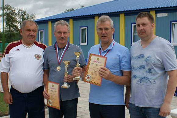 Иван Белозерцев выиграл Кубок региона по теннису среди ветеранов