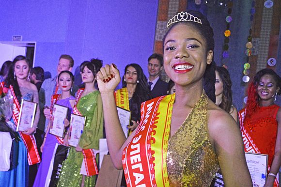 В Пензе «Мисс мира-2016» стала Дафни Дуруоха из Нигерии