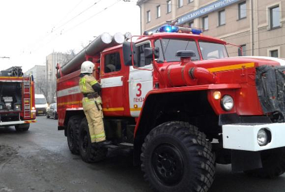 В Пензе на Московской загорелся двухэтажный дом 