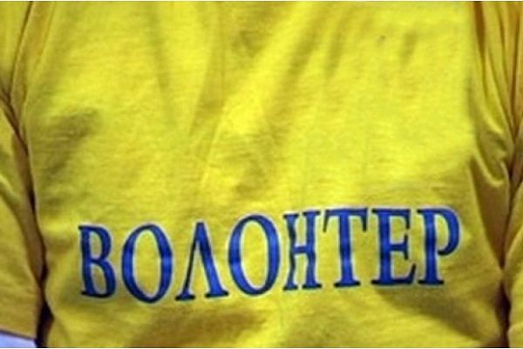 Фото||baltasi.ru Олимпийский чемпион Игорь Лукашин вручил благодарности пензенским волонтерам