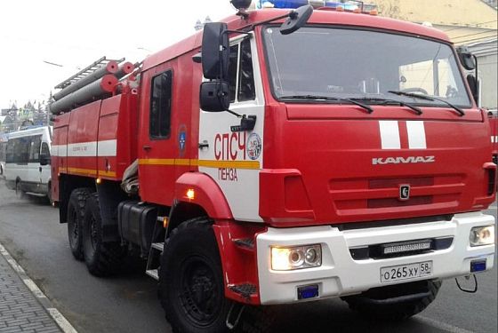 В Пензе при пожаре на Литвинова эвакуировали 37 человек