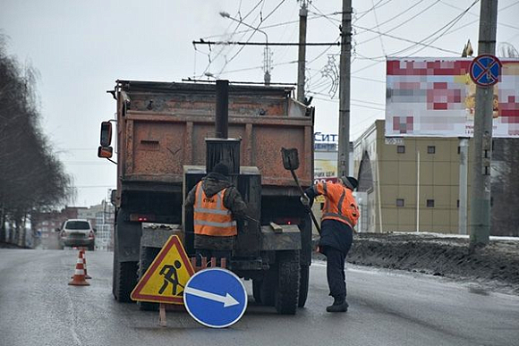В Пензе ремонтируют дорогу на пр. Строителей