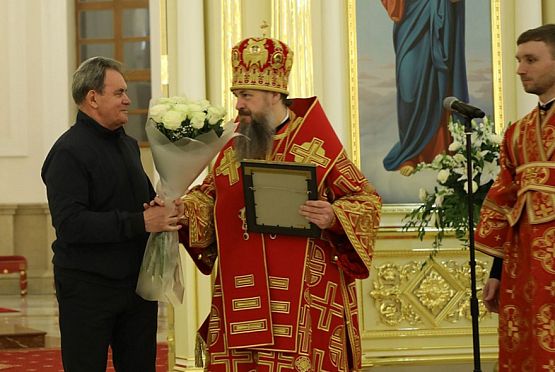 Валерий Лидин поздравил православных жителей региона с Пасхой
