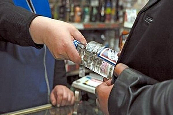 В с. Дворики Кузнецкого района торговали самодельным алкоголем