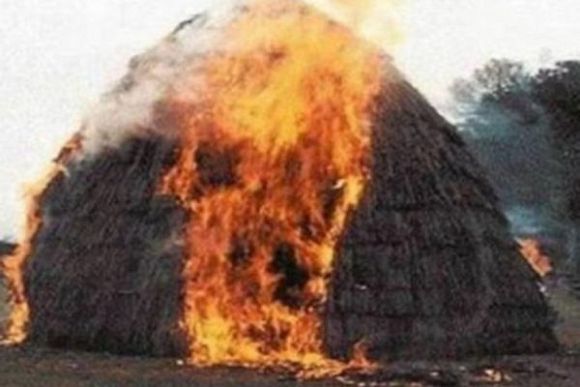 В Вадинске при пожаре сгорели 3 тонны сена