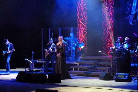 Ирина Круг дала аншлаговый концерт в пензенском драмтеатре