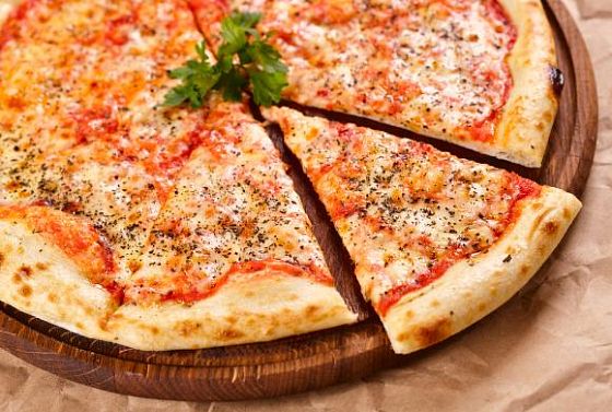 Когда пицца будет полезной, а роллы добавят лишнего веса — лайфхак от «ПП»