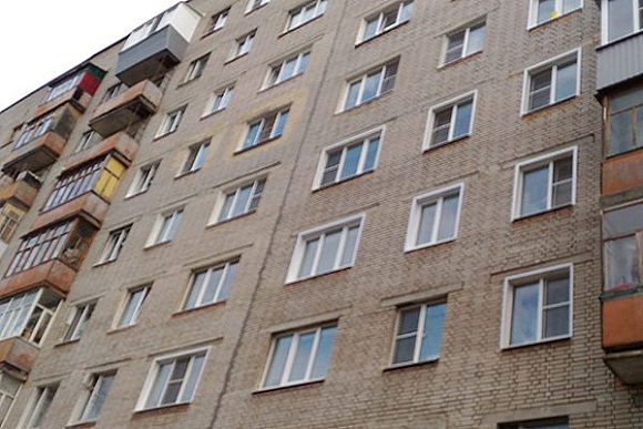 Фото||автора В Пензе с 10 этажа дома на пр. Строителей выпала 50-летняя женщина