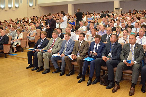 Фото||penza.er.ru В Пензе «Единая Россия» проголосовала за Ивана Белозерцева и Валерия Лидина