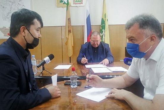 Жители Колышлея рассказали Мельниченко о проблемах с водой