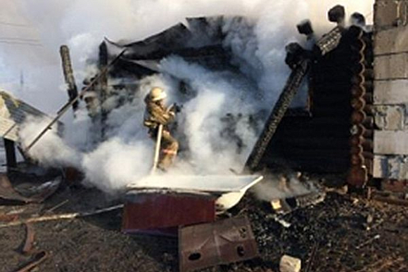 В Неверкинском районе пожар тушили 17 спасателей