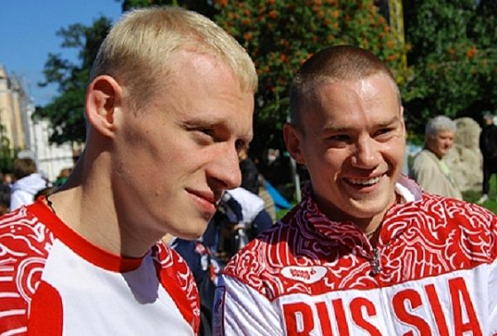 Кузнецов и Захаров стали чемпионами мира в синхронных прыжках в воду