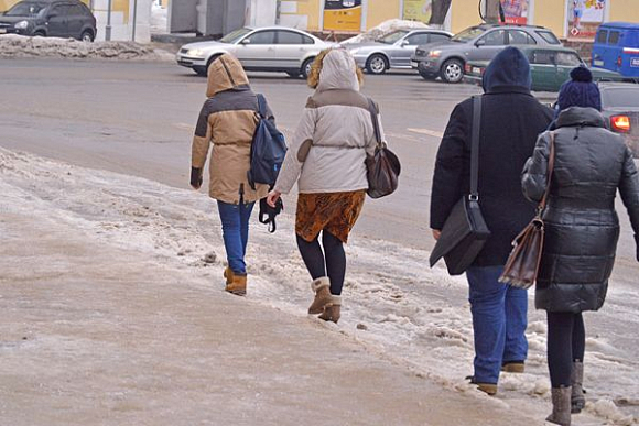 Фото||Владимир ГРИШИН Юрий Ильин проверил состояние основных городских дорог
