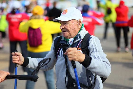 Второе дыхание: скандинавская ходьба вернула к жизни 86-летнего зареченца Второе дыхание: скандинавская ходьба вернула к жизни 86-летнего зареченца