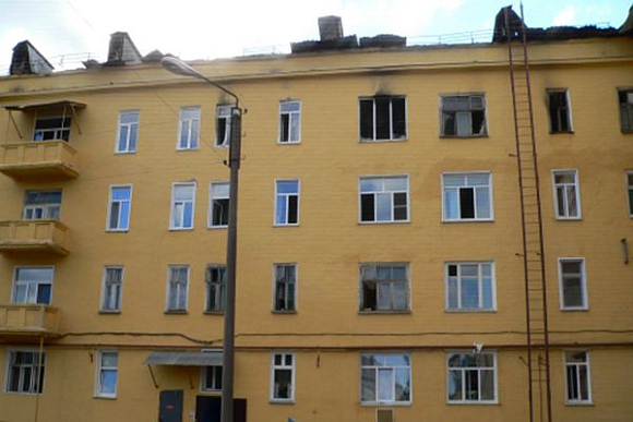 В Кузнецке ремонт поврежденного пожаром дома обещают закончить к 1 декабря
