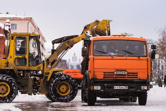 За выходные на автодороги Пензенской области высыпали 6 тыс. тонн песко-соляной смеси