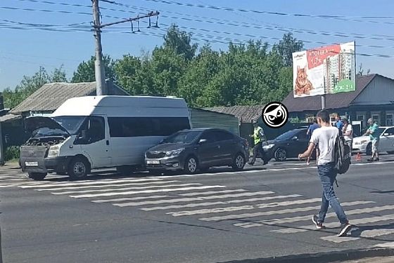 В Пензе на пр. Победы произошло ДТП с маршруткой